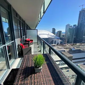 - Free Parking, Views, Near Cn Tower Apartment