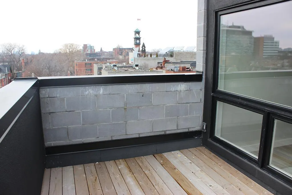 Apartment Living Suites Toronto - Queens Park