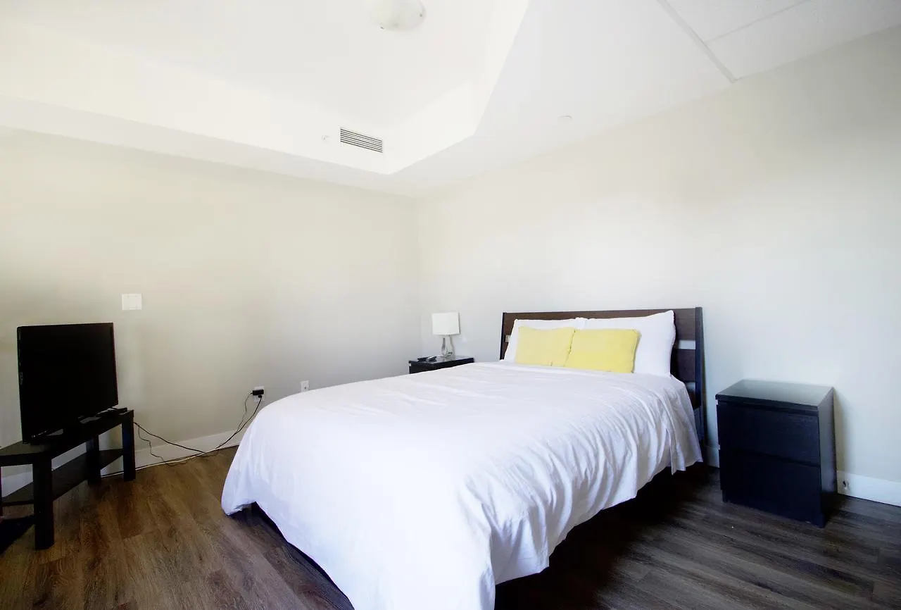 Apartment Living Suites Toronto - Queens Park