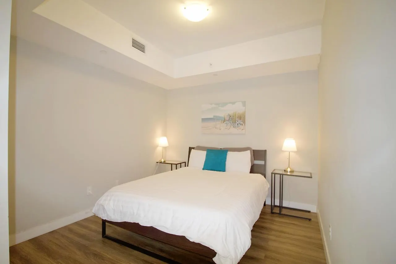 Apartment Living Suites Toronto - Queens Park Canada